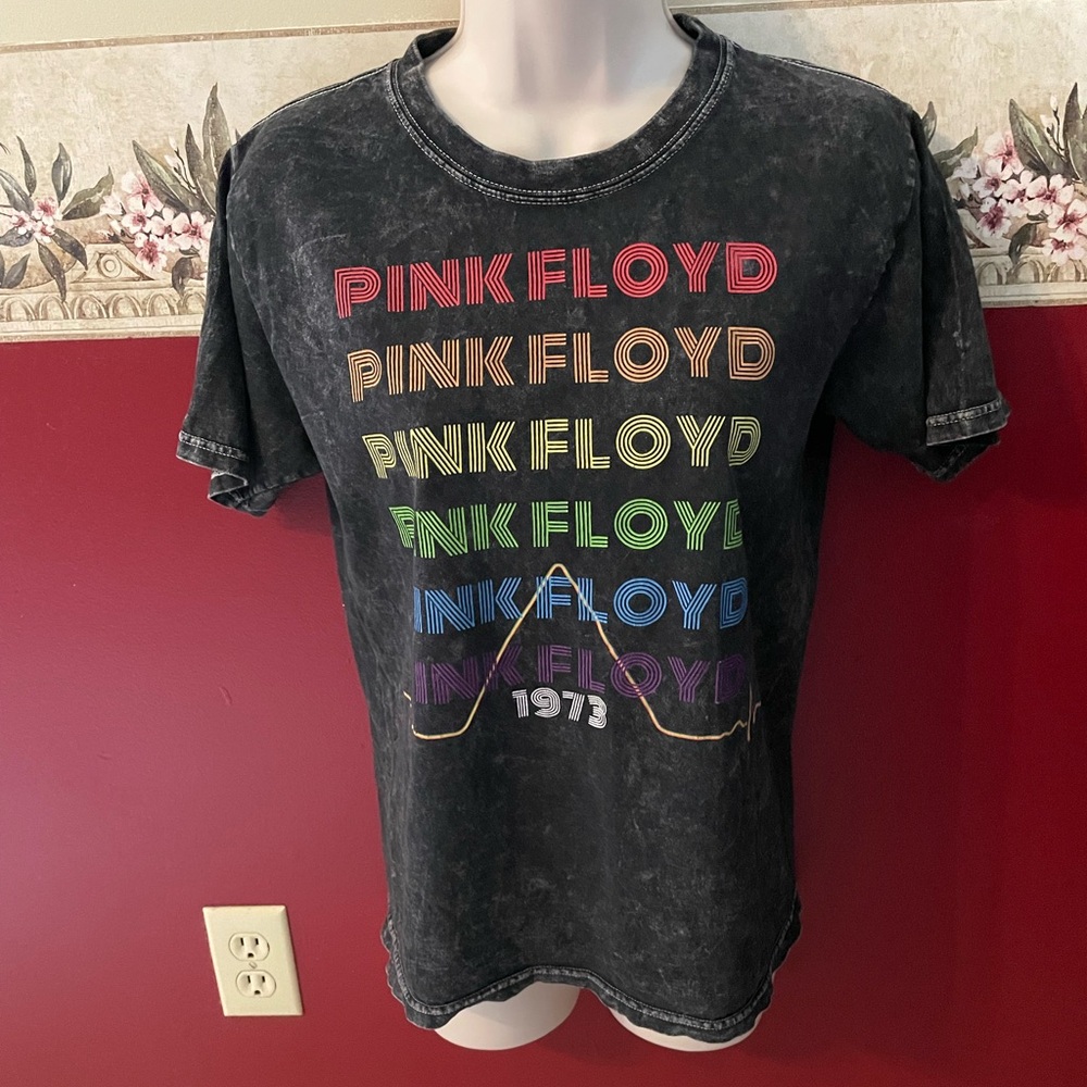 Pink Floyd Black Tee with White Logo Print